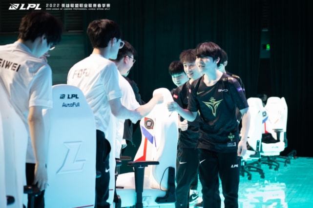 领军俱乐部 领军俱乐部