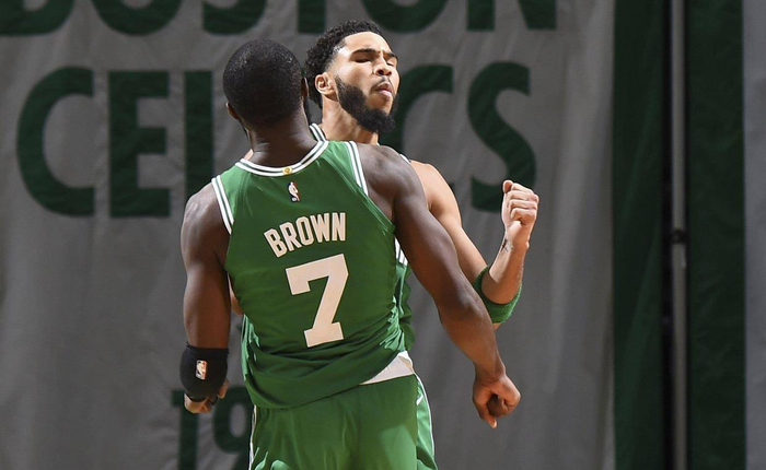 而灰熊则考 而灰熊则考