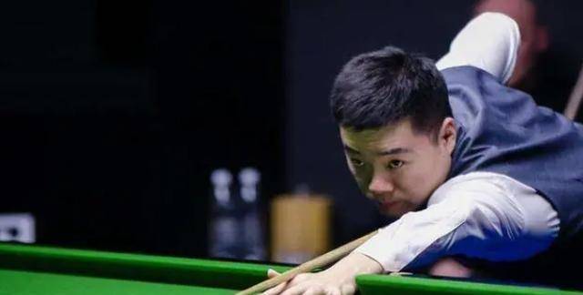 一场场紧张 一场场紧张