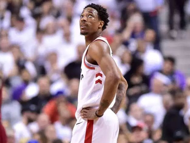 台内小球技 台内小球技