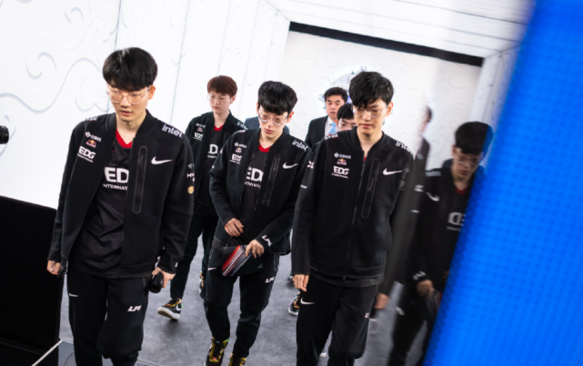 密集赛程的 密集赛程的