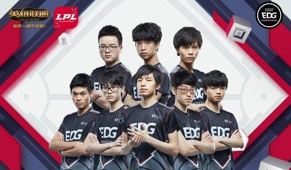 们的目光聚 们的目光聚